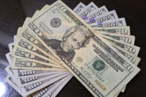 借金の取り立てに困った時の効果的な対策は？