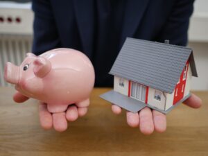 消費者金融で借金地獄に陥らないための対策は？