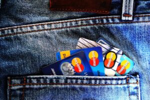 カードローンの滞納を放置するとどうなるのか？