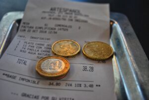 借金と消費者金融の関係について知っておくべきことは？